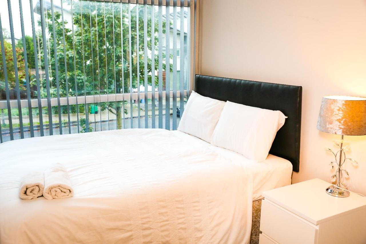 Crystal Home Manchester Extérieur photo